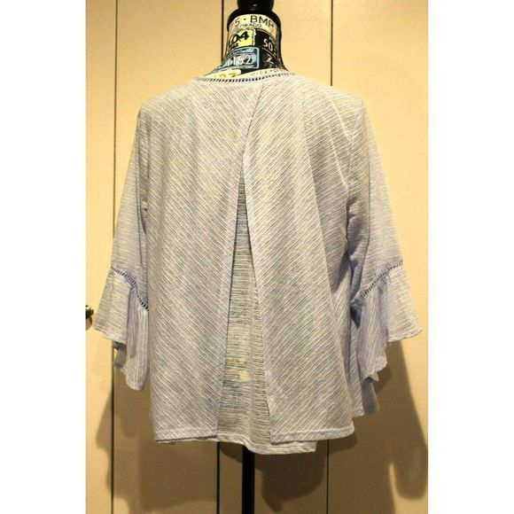 John Paul Richard Light Blue Bell Sleeves Split Front and Back Women's Blouse To - Picture 2 of 5